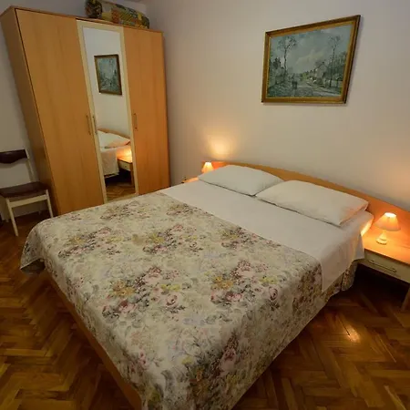 In Pula/istrien 11456 풀라